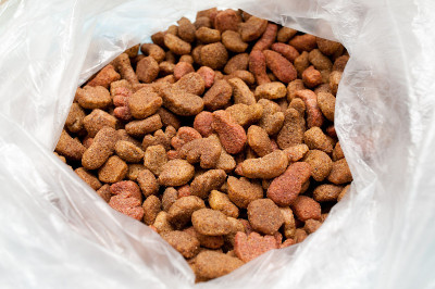 一包宠物食品