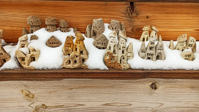 卡帕多西亚的雪景仙女烟囱