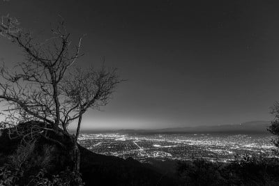 伯班克夜山景