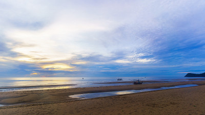 早晨的风景Pranburi海滩,Pranburi区,Prachuap Khiri汗省,泰国