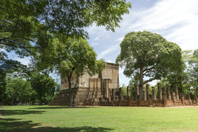 泰国素可泰历史公园的寺湛寺