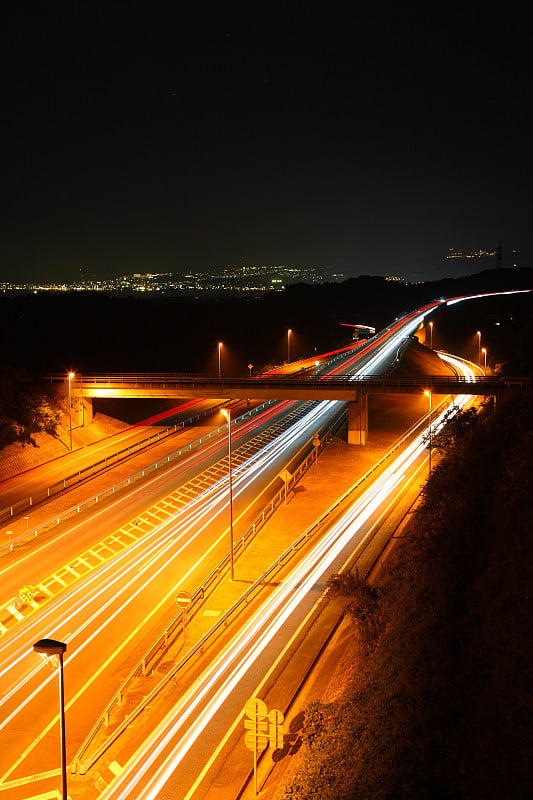 道路的夜景