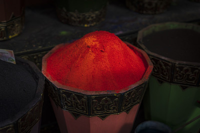 红色粉末，用于鲜艳的油漆