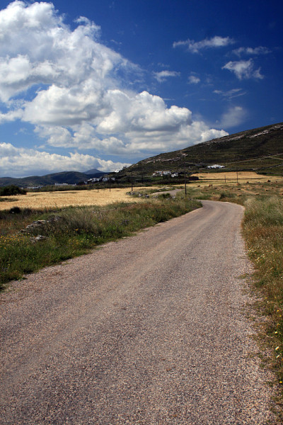 空无一人的道路