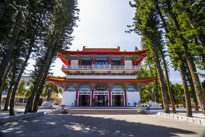 台湾南投市玄奘寺低角度观。