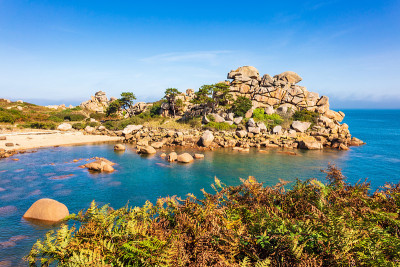 布列塔尼大西洋海岸，靠近法国的Ploumanach