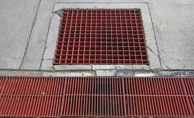 排水铁栅栏