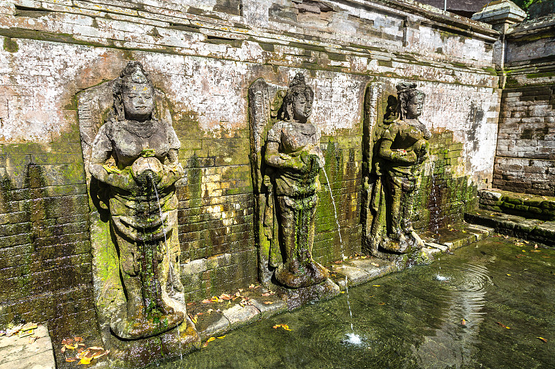 大象洞(果阿迦迦神庙)，巴厘岛