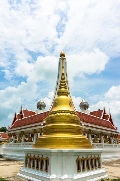 塔表面的wat nongbua