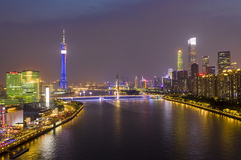 中国广东省广州市珠江梁堰夜景