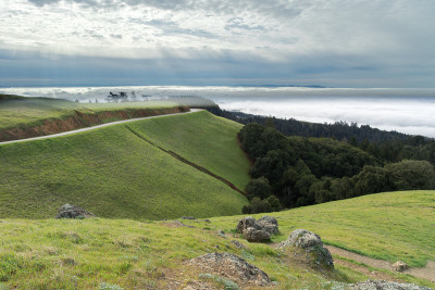 冬季的Tamalpais山景观