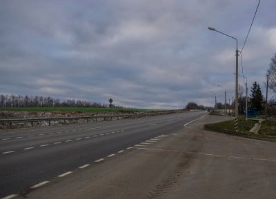2 .公路的位置