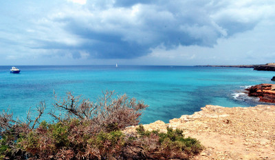 地中海。Formentera岛
