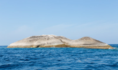 安达曼海海洋中的岩石