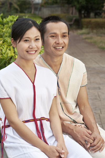 Pwo凯伦夫妇