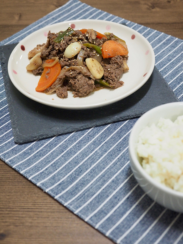 亚洲食物烤肉预览效果