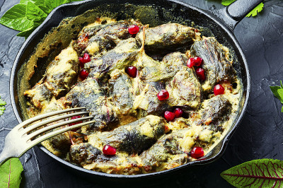 东方dolma或sarma