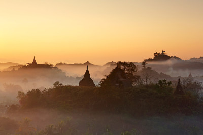 缅甸Mrauk-U的宝塔