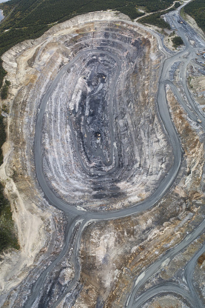 露天采矿采石场鸟瞰图