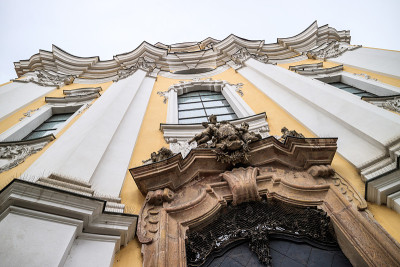 奥地利斯蒂里亚联邦州首府格拉茨Südtiroler Pl街上的Barmherzigenkirche 