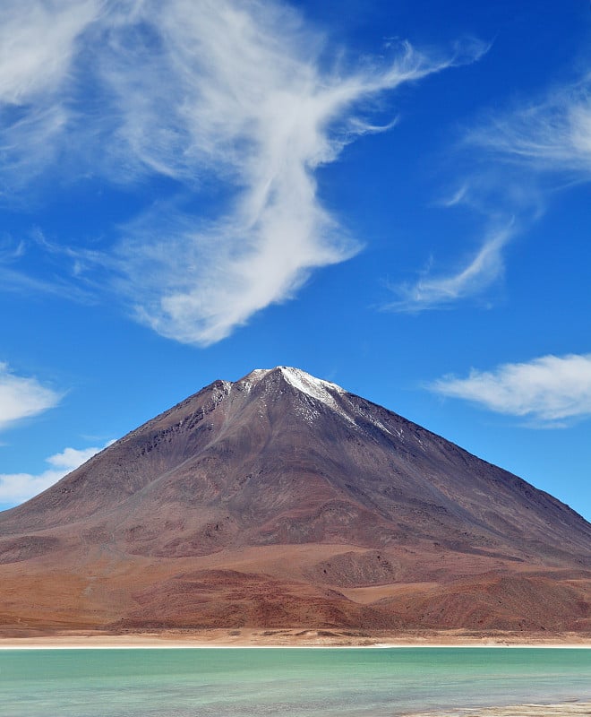 利坎卡武尔火山和拉古纳佛得角