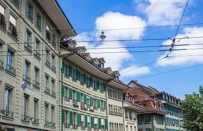 伯尔尼的街道。街头的照片