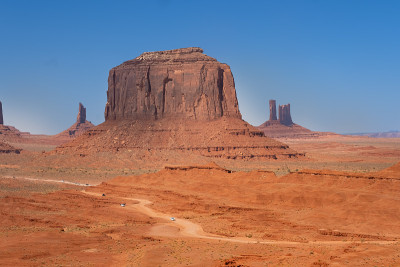纪念碑谷地区的科罗拉多高原与巨大的砂岩在Arizonaâ犹他州边界上，在一个纳瓦霍民族保留地。美