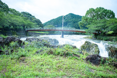 鸟树瀑布在Ureshino市