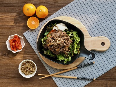 韩国传统食品牛肉烤肉