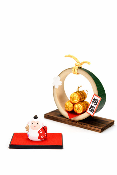 猴子和三金稻草米袋。