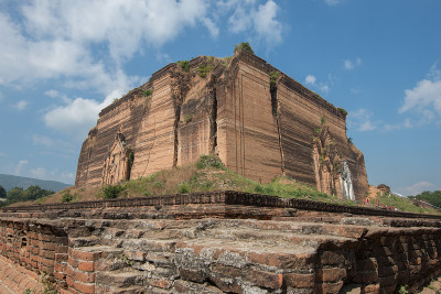 明京塔不完整的佛塔，曼德勒，实皆地区，缅甸
