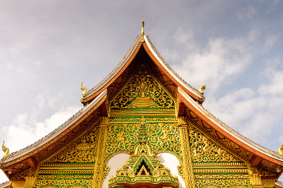老挝琅勃拉邦国家博物馆的Haw Pha Bang佛寺的近景。