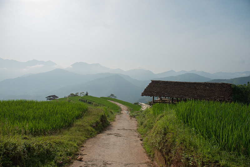 越南北部山上的小屋