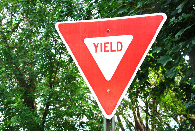 Yyield标志