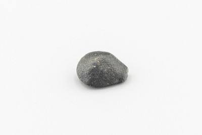 Black magnetic Tektite Meteorite called Atacamaite