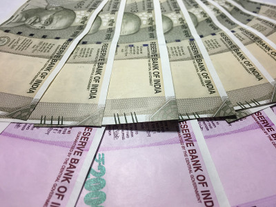 500和2000印度货币