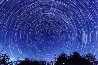 山上的星迹