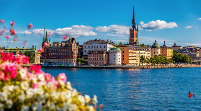 斯德哥尔摩老城Gamla Stan和瑞典Riddarholmen教堂全景
