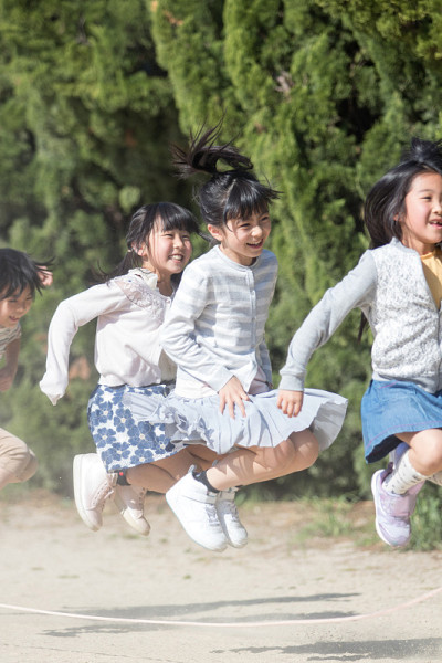小学生跳绳
