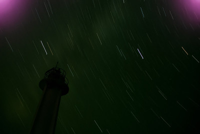 《灯塔与星辰》追踪天空