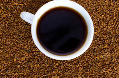 一杯速溶咖啡