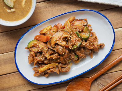 韩国菜麻辣烫，麻辣猪肉炒