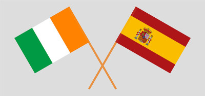 Crossed flags of Spain and Republic of Ivory Coast