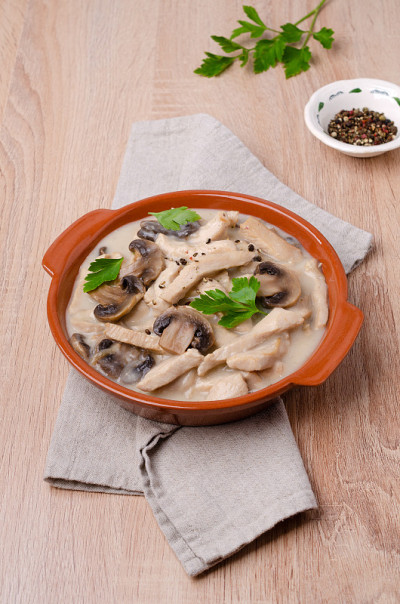 蘑菇炖肉片