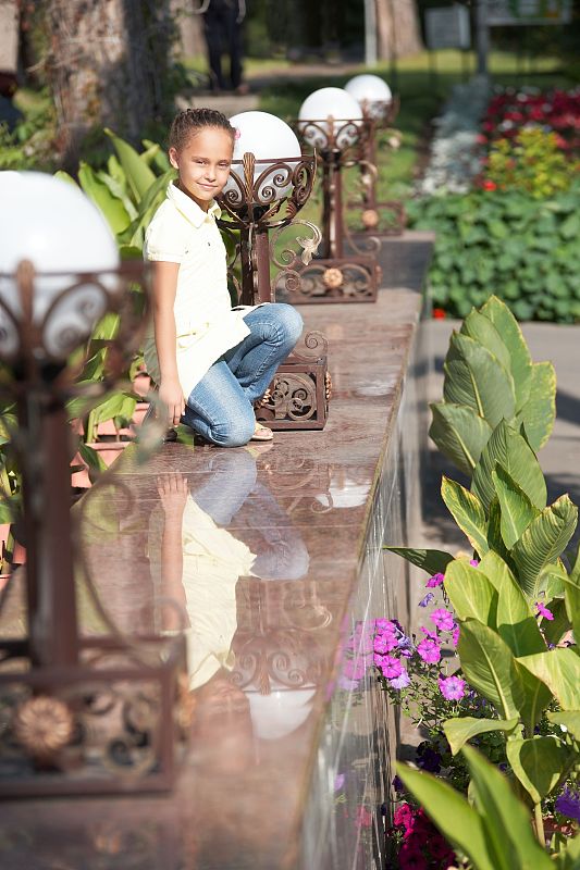 Little girl. A walk in the park