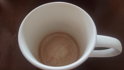 脏杯子
