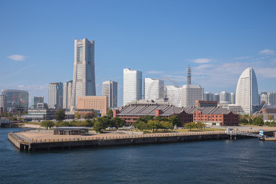 日本横滨港城的高层建筑和公寓