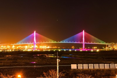 韩国首尔七彩桥之夜
