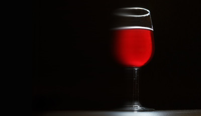 开胃酒,但仔细