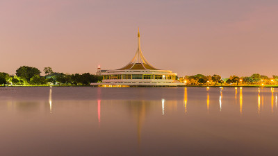 Rama9公共公园滨水在复古色调